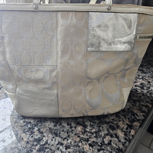 Coach Silver and Cream Tote with Leather Material and Adjustable Strap - Picture 2 of 4